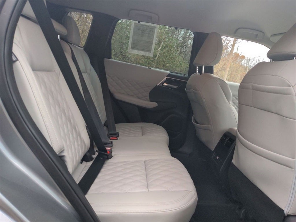 2023 Mitsubishi Outlander PHEV SEL 40th anniversary