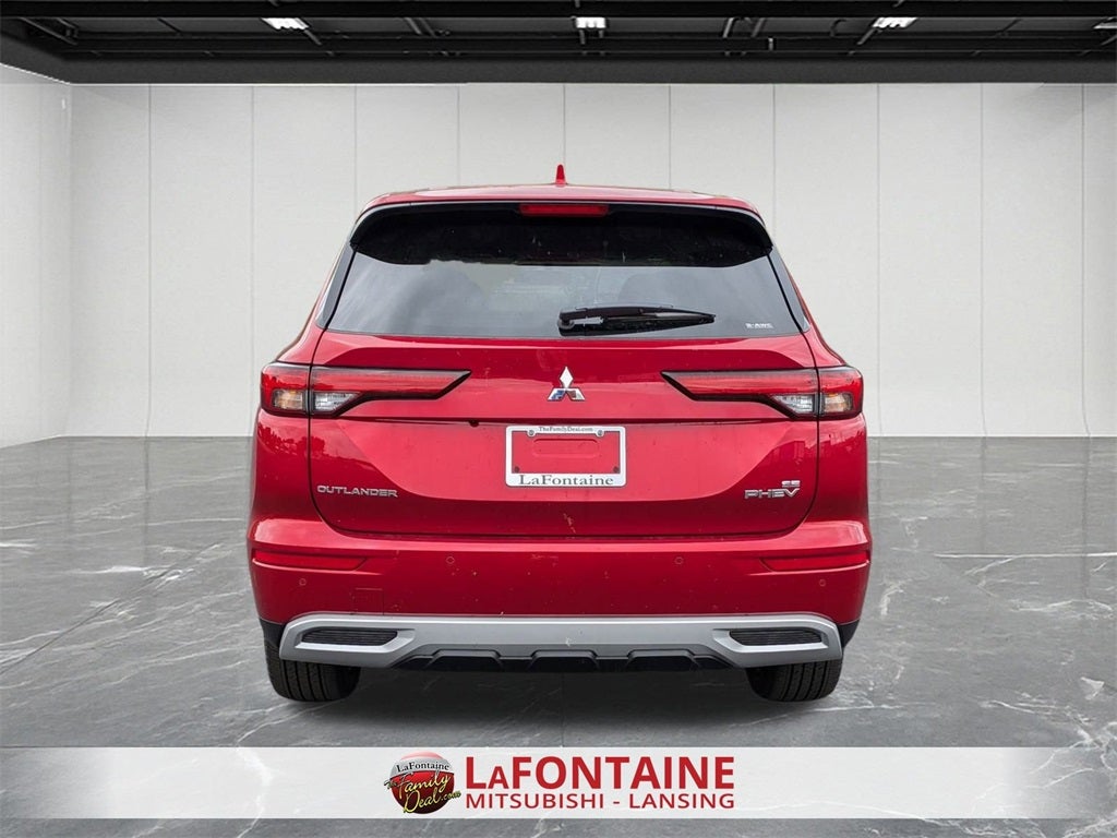 2025 Mitsubishi Outlander PHEV SE