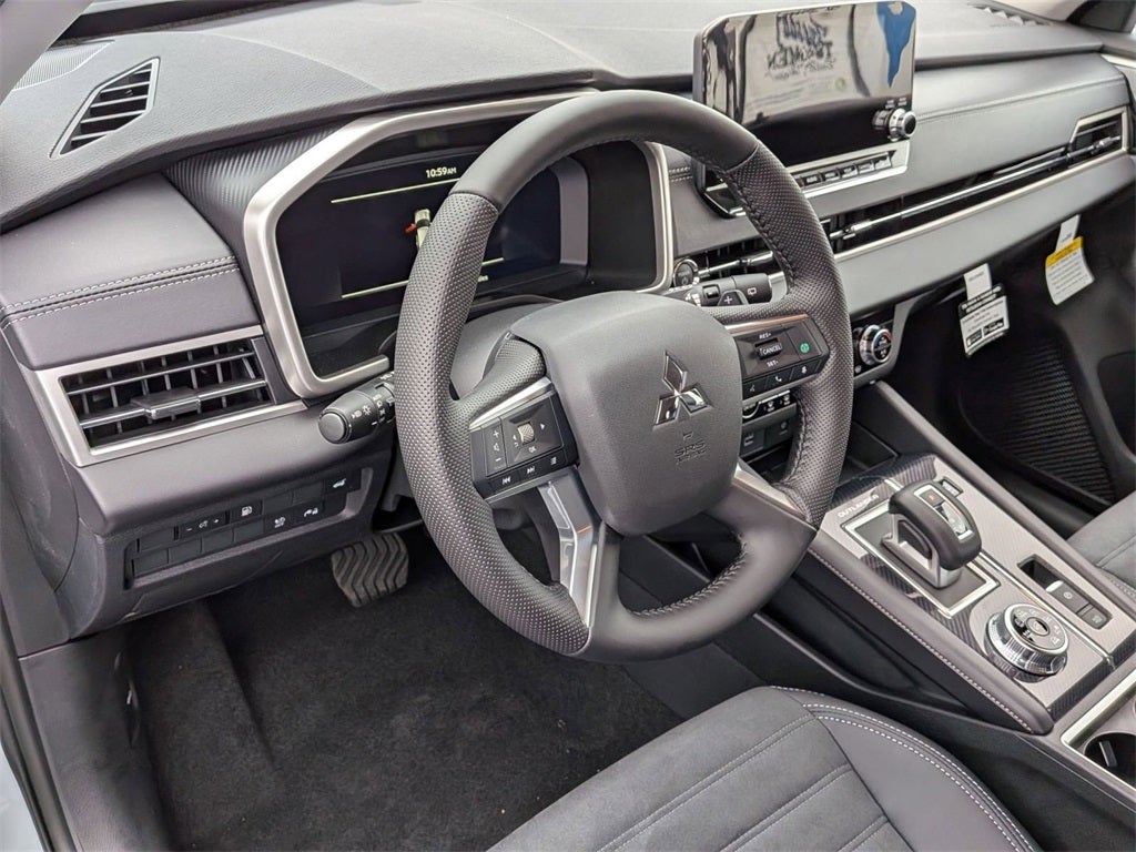 2025 Mitsubishi Outlander PHEV SE