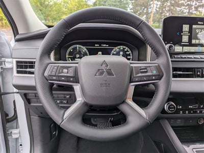 2025 Mitsubishi Outlander PHEV SE