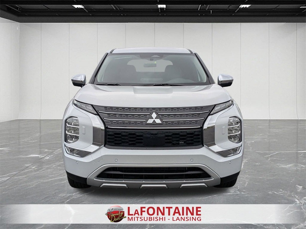 2025 Mitsubishi Outlander PHEV SE