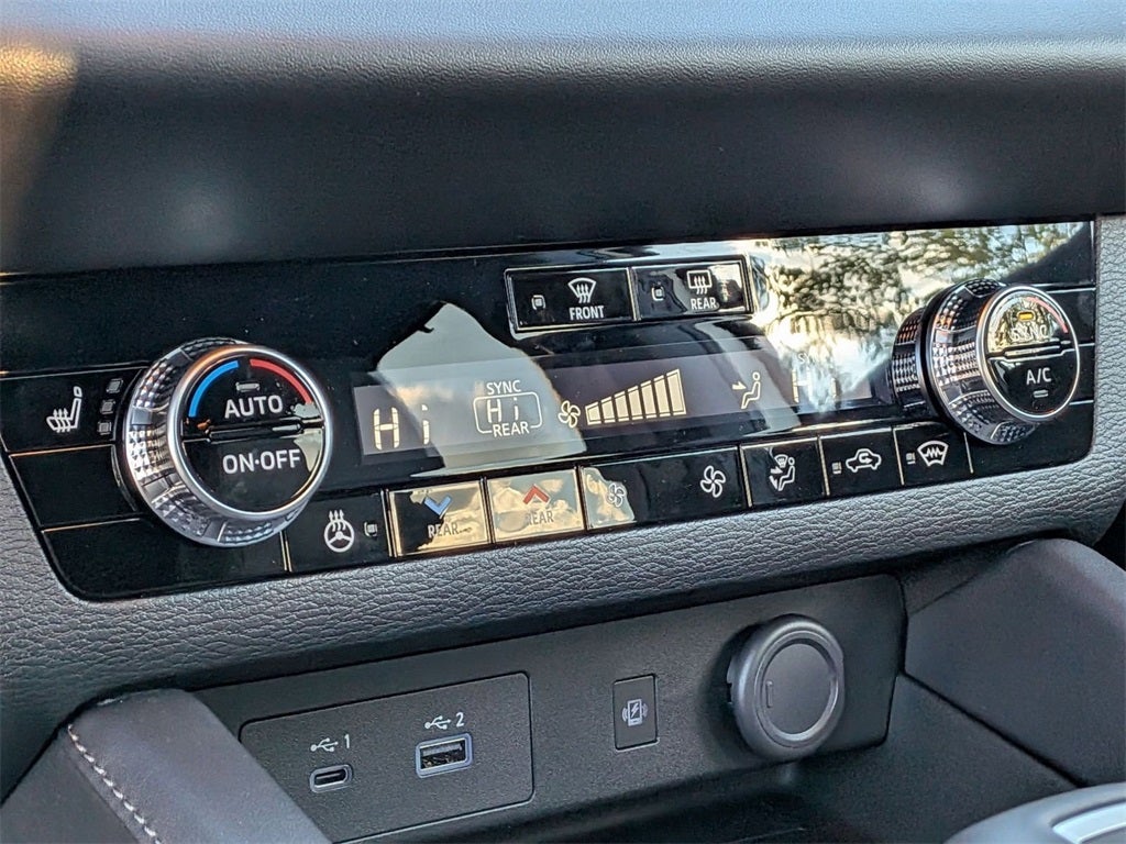 2025 Mitsubishi Outlander PHEV SEL Black Edition