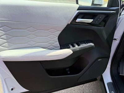 2026 Mitsubishi Outlander PHEV SEL