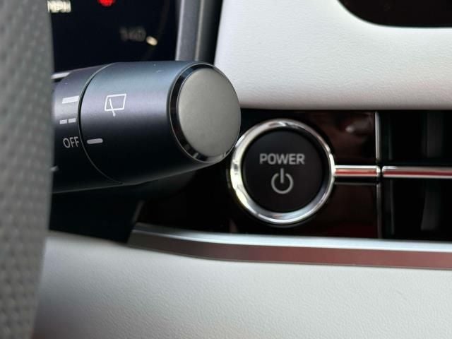 2026 Mitsubishi Outlander PHEV SEL