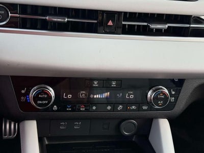 2026 Mitsubishi Outlander PHEV SEL