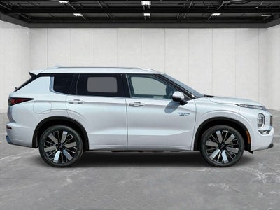 2026 Mitsubishi Outlander PHEV SEL