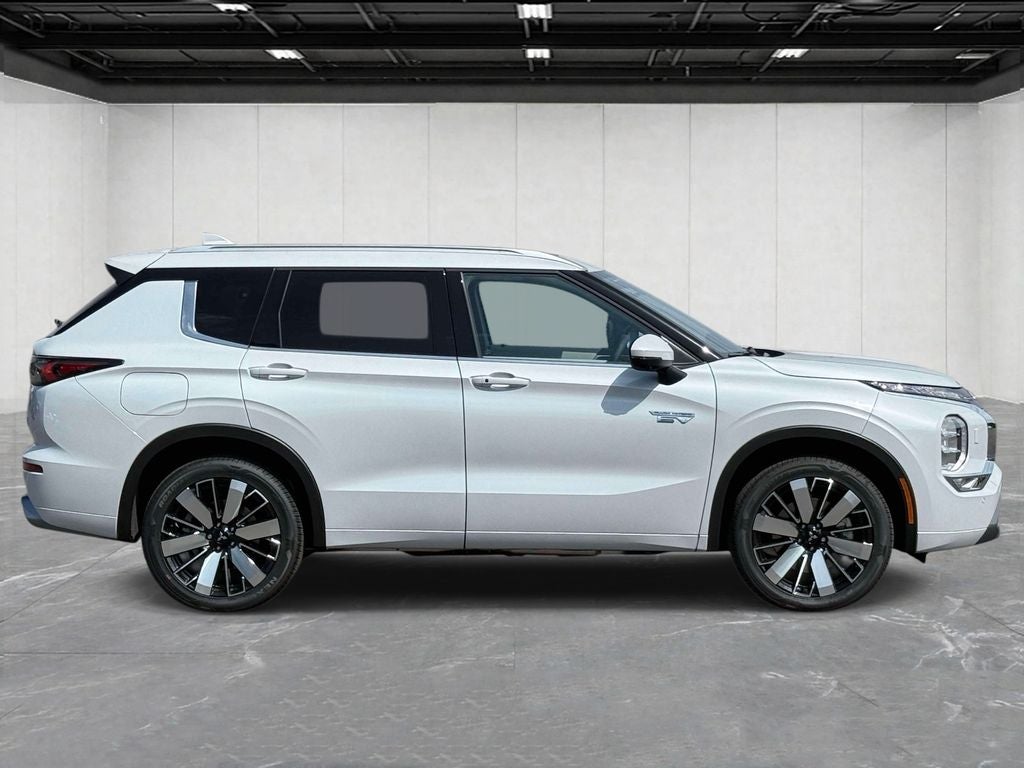 2026 Mitsubishi Outlander PHEV SEL