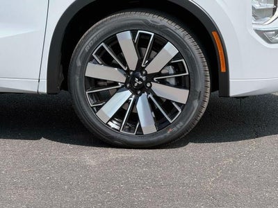 2026 Mitsubishi Outlander PHEV SEL