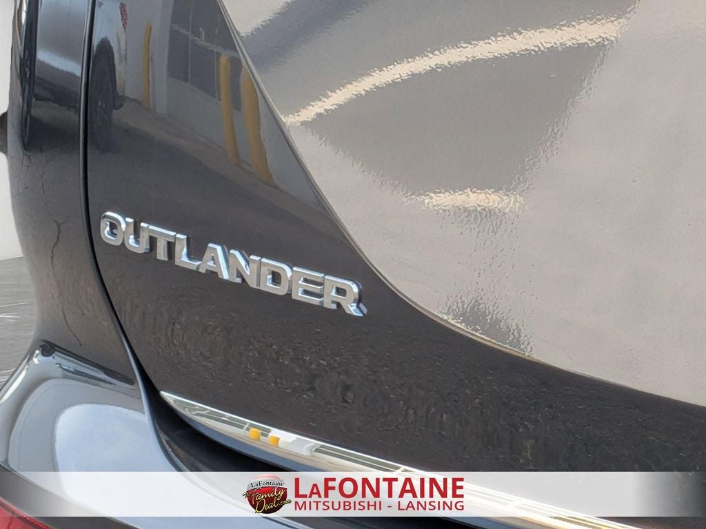 2025 Mitsubishi Outlander PHEV SEL