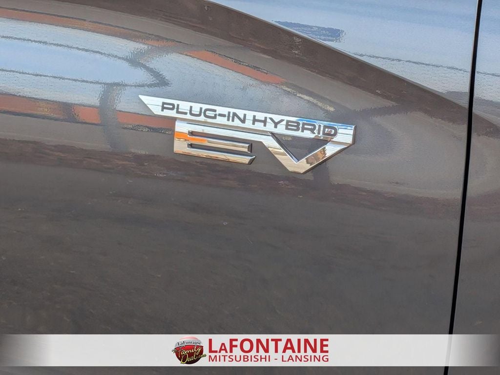 2025 Mitsubishi Outlander PHEV SEL