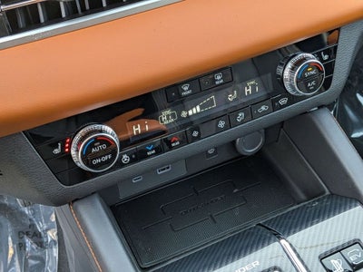 2025 Mitsubishi Outlander PHEV SEL