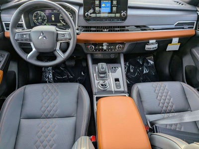 2025 Mitsubishi Outlander PHEV SEL