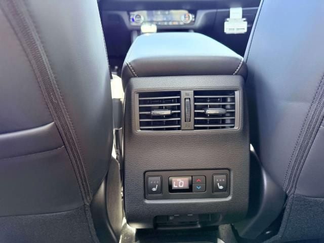 2026 Mitsubishi Outlander PHEV Black Edition
