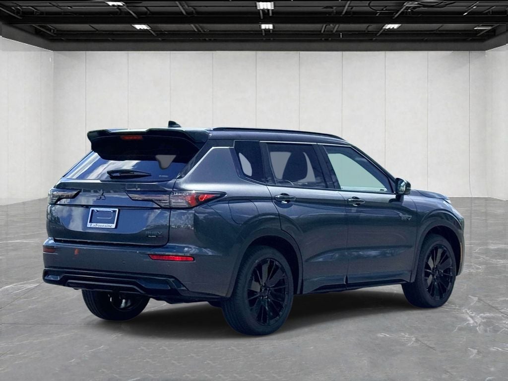 2026 Mitsubishi Outlander PHEV Black Edition