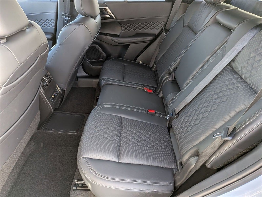 2025 Mitsubishi Outlander PHEV SEL Black Edition