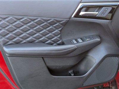 2025 Mitsubishi Outlander PHEV SEL