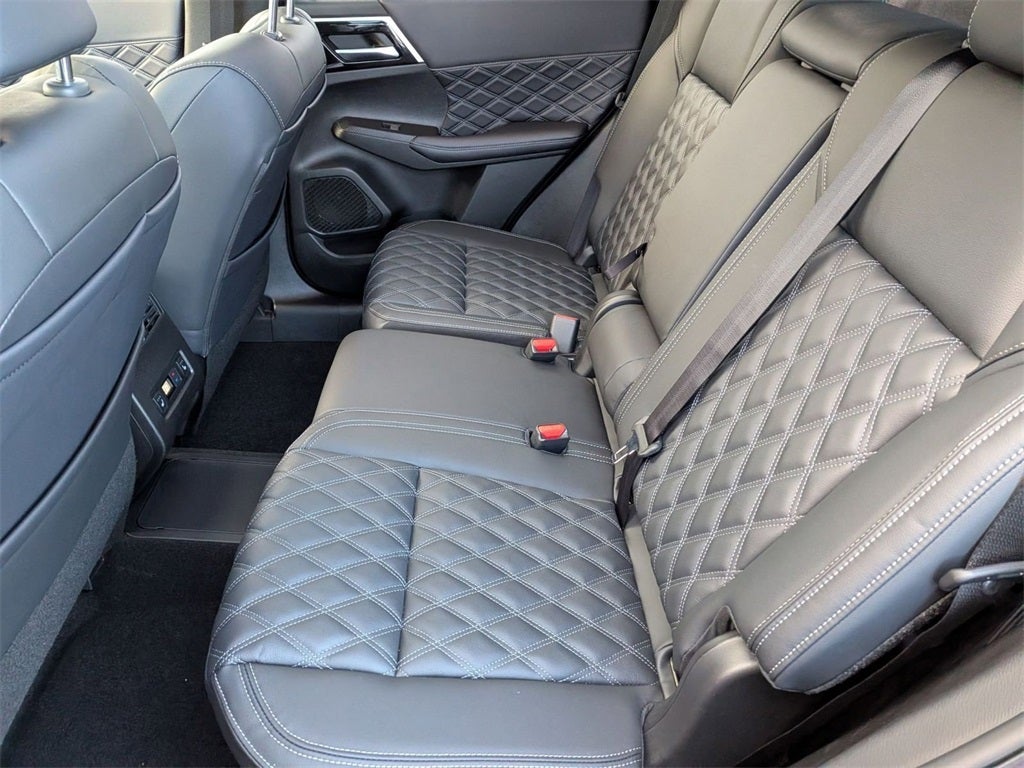 2025 Mitsubishi Outlander PHEV SEL