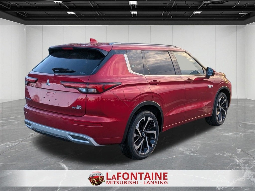 2025 Mitsubishi Outlander PHEV SEL