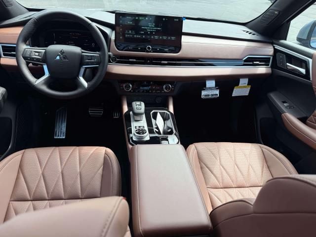 2026 Mitsubishi Outlander PHEV SEL