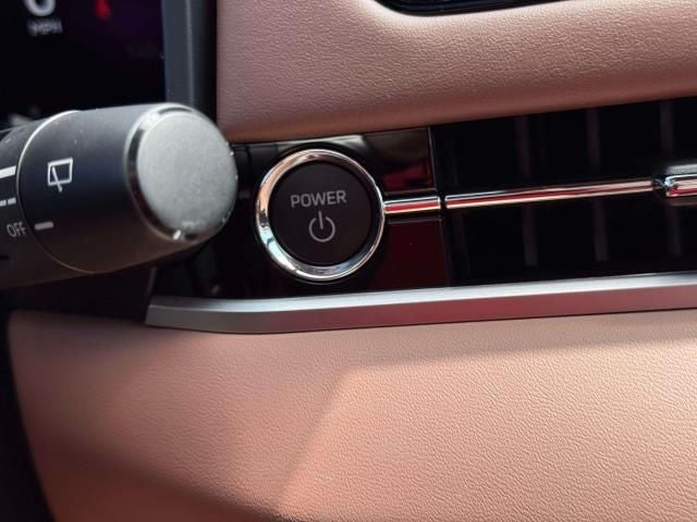 2026 Mitsubishi Outlander PHEV SEL