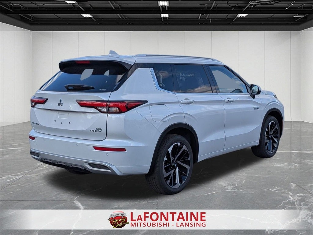 2025 Mitsubishi Outlander PHEV SEL