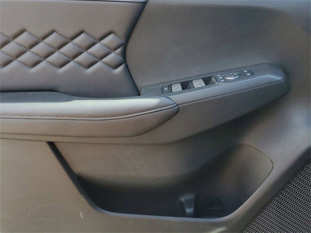 2025 Mitsubishi Outlander PHEV SEL