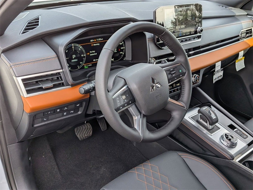 2025 Mitsubishi Outlander PHEV SEL