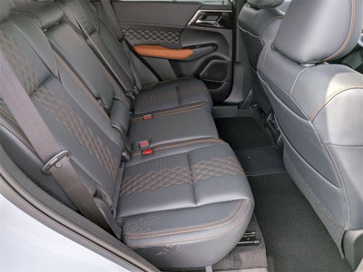 2025 Mitsubishi Outlander PHEV SEL