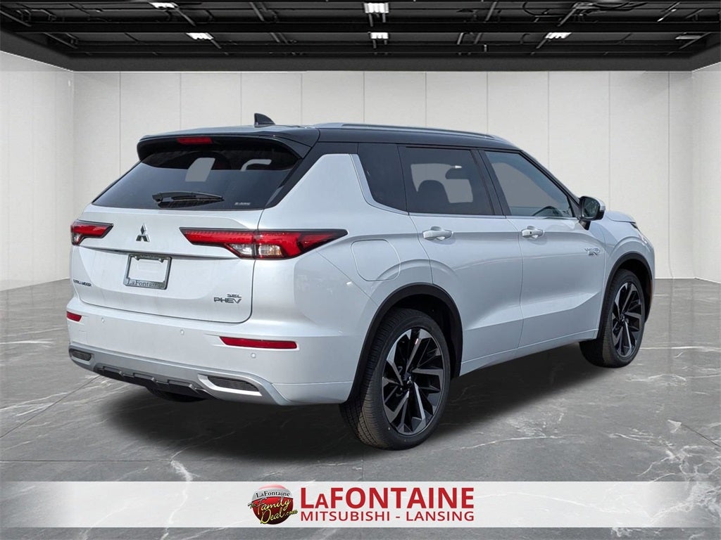 2025 Mitsubishi Outlander PHEV SEL