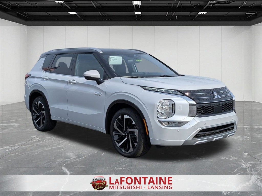 2025 Mitsubishi Outlander PHEV SEL