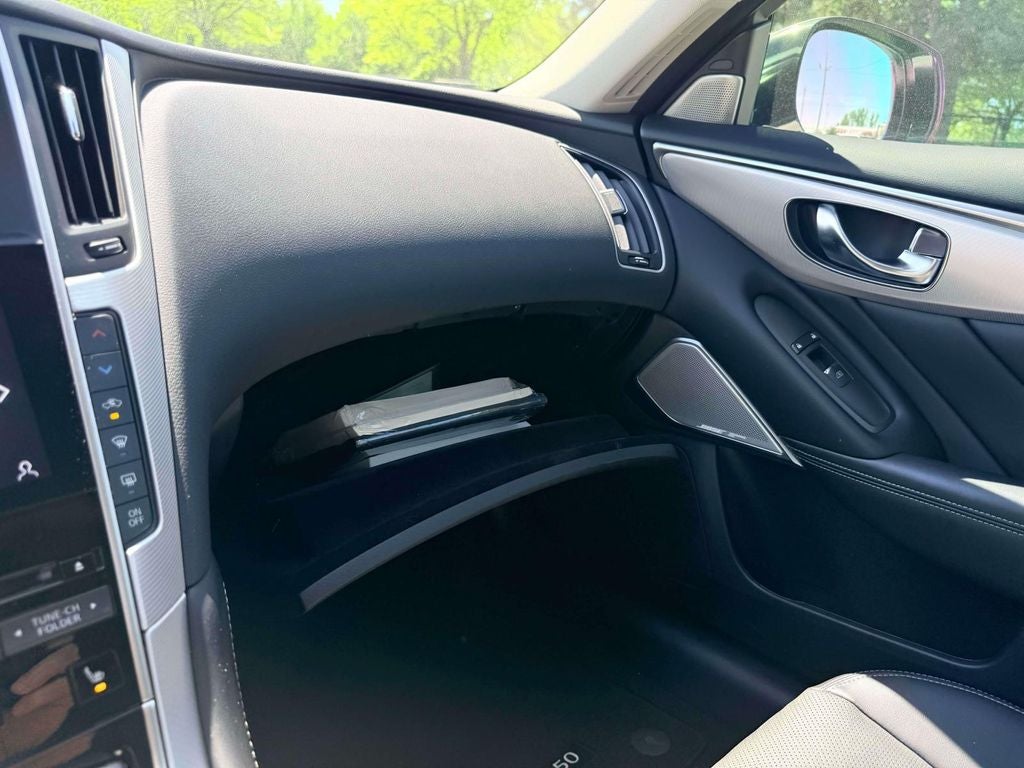 2023 INFINITI Q50 LUXE