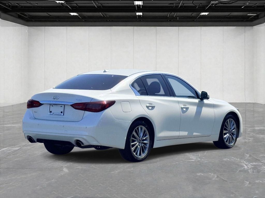 2023 INFINITI Q50 LUXE