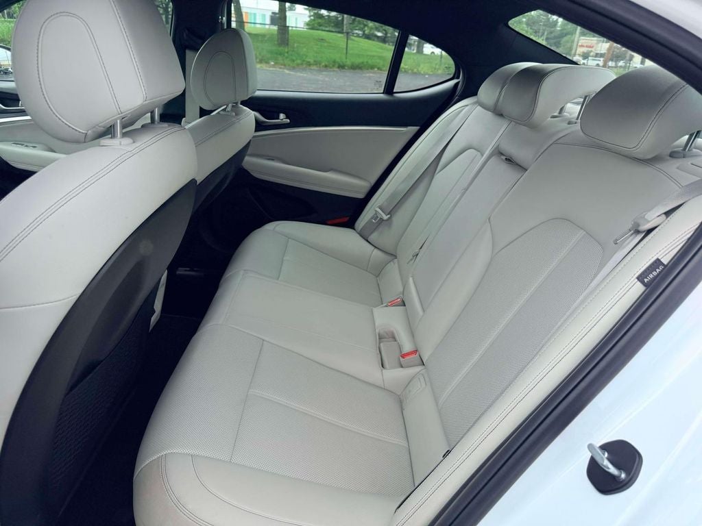 2024 Genesis G70 2.5T