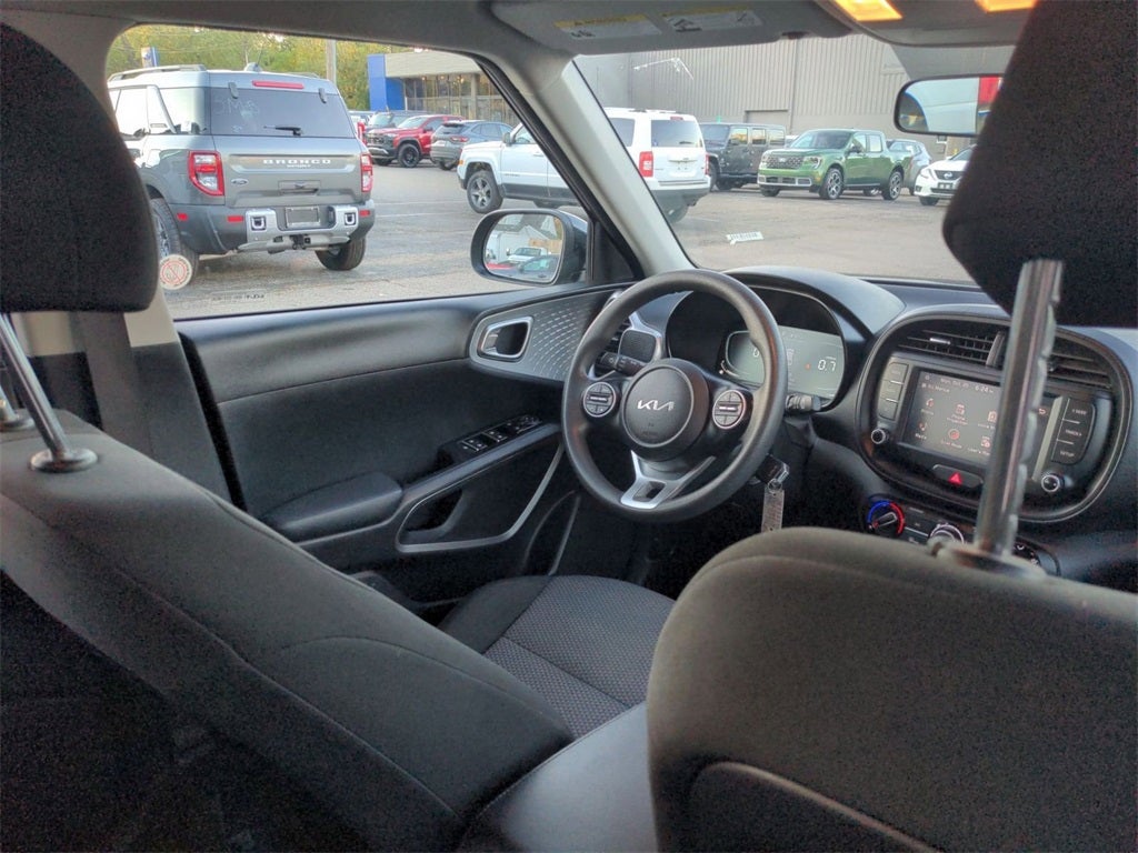 2023 Kia Soul LX