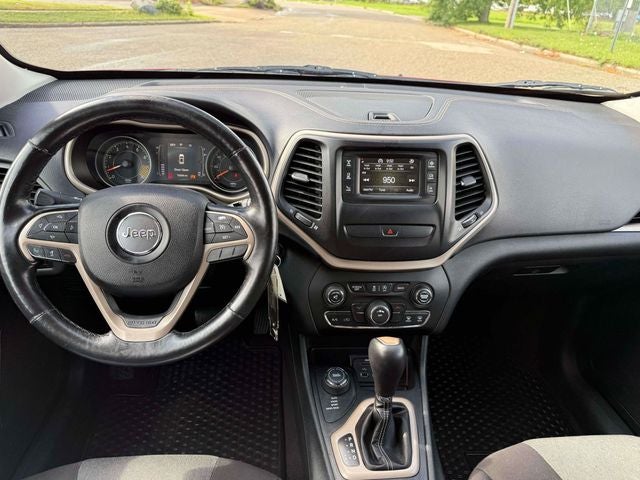 2016 Jeep Cherokee Altitude