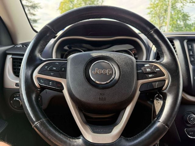 2016 Jeep Cherokee Altitude