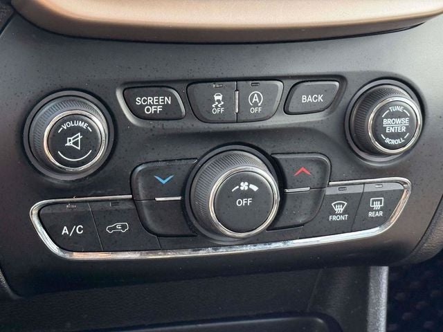 2016 Jeep Cherokee Altitude