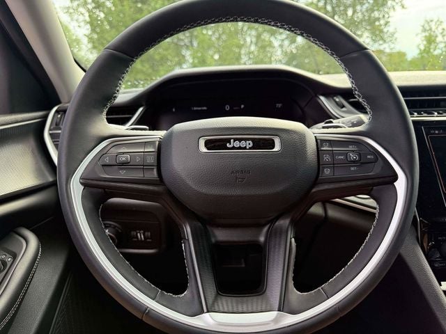 2023 Jeep Grand Cherokee Laredo