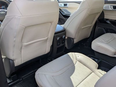 2021 Ford Explorer Platinum