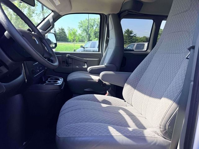 2025 Chevrolet Express 3500 15 Passenger LT Passenger