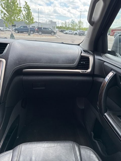 2016 GMC Acadia Denali
