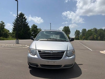 2005 Chrysler Town & Country Touring