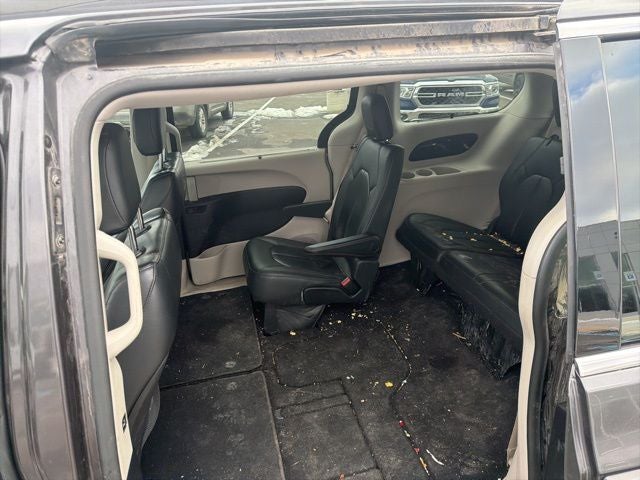 2017 Chrysler Pacifica Touring L