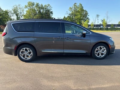 2023 Chrysler Pacifica Limited