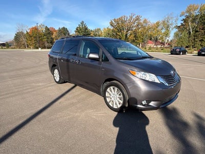 2017 Toyota Sienna XLE 7 Passenger