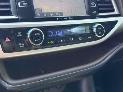 2019 Toyota Highlander SE
