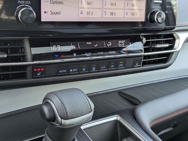 2024 Toyota Sienna XSE 7 Passenger