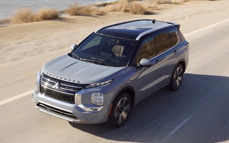 2026mitsubishioutlanderplug-inhybrid-exterior-03